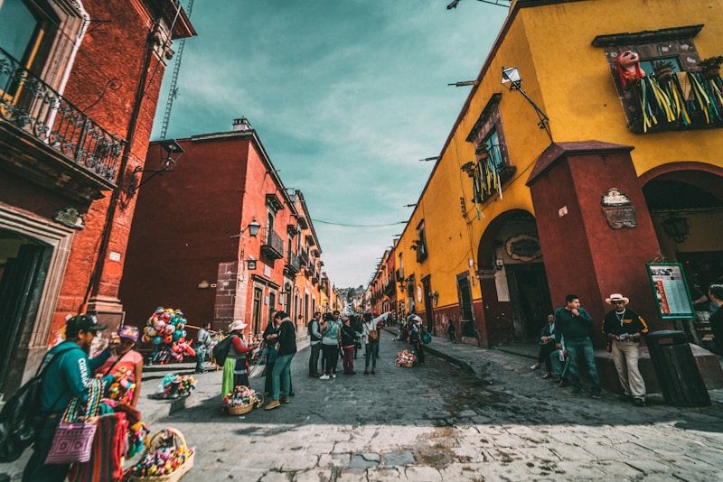 Explorando las Costumbres Ancestrales Relacionadas con el Matrimonio en Diferentes Culturas